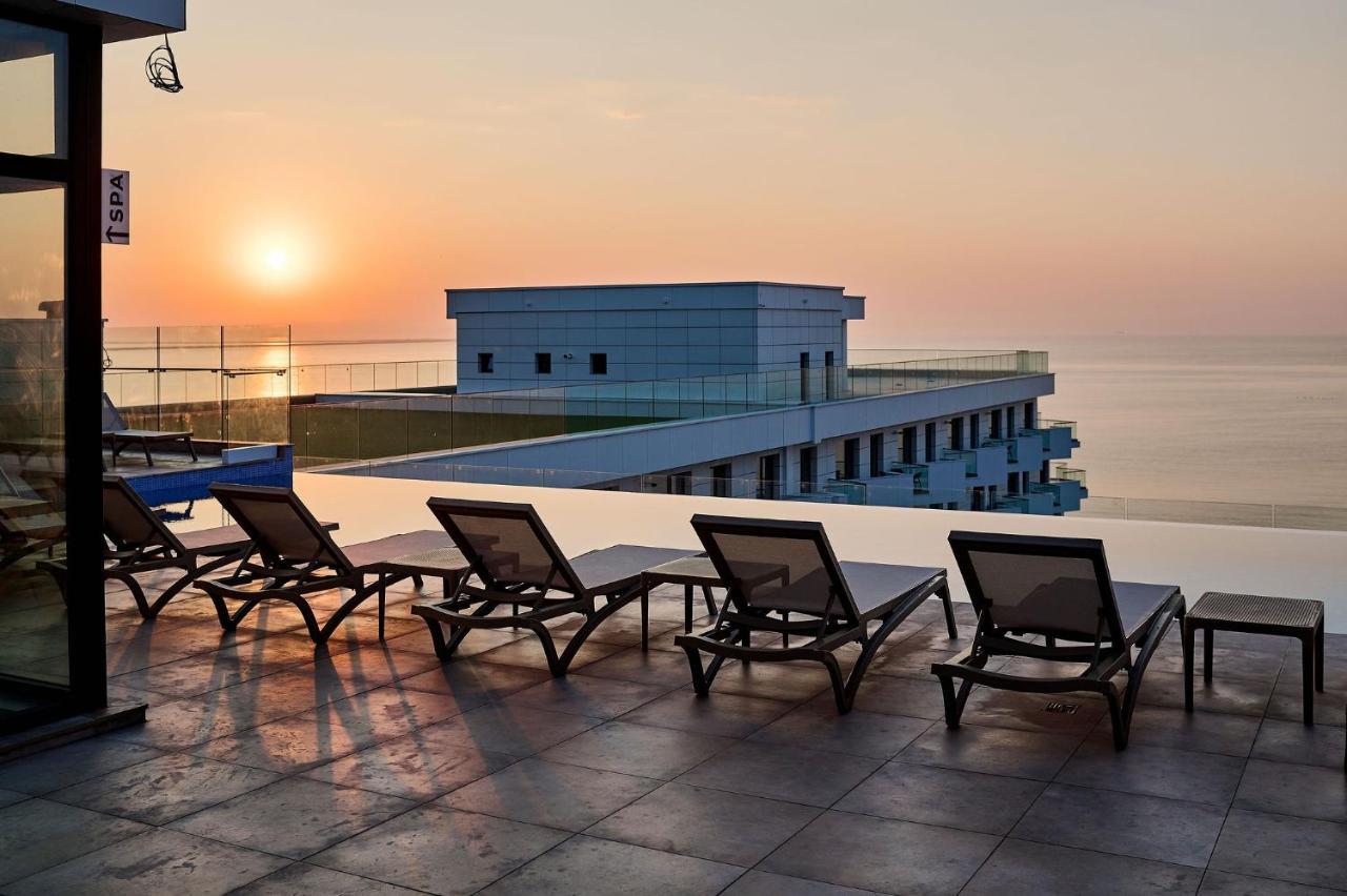 Studio Cornelia Seaview Spa&Pool In Infinity Beach Resort Mamaia Kültér fotó