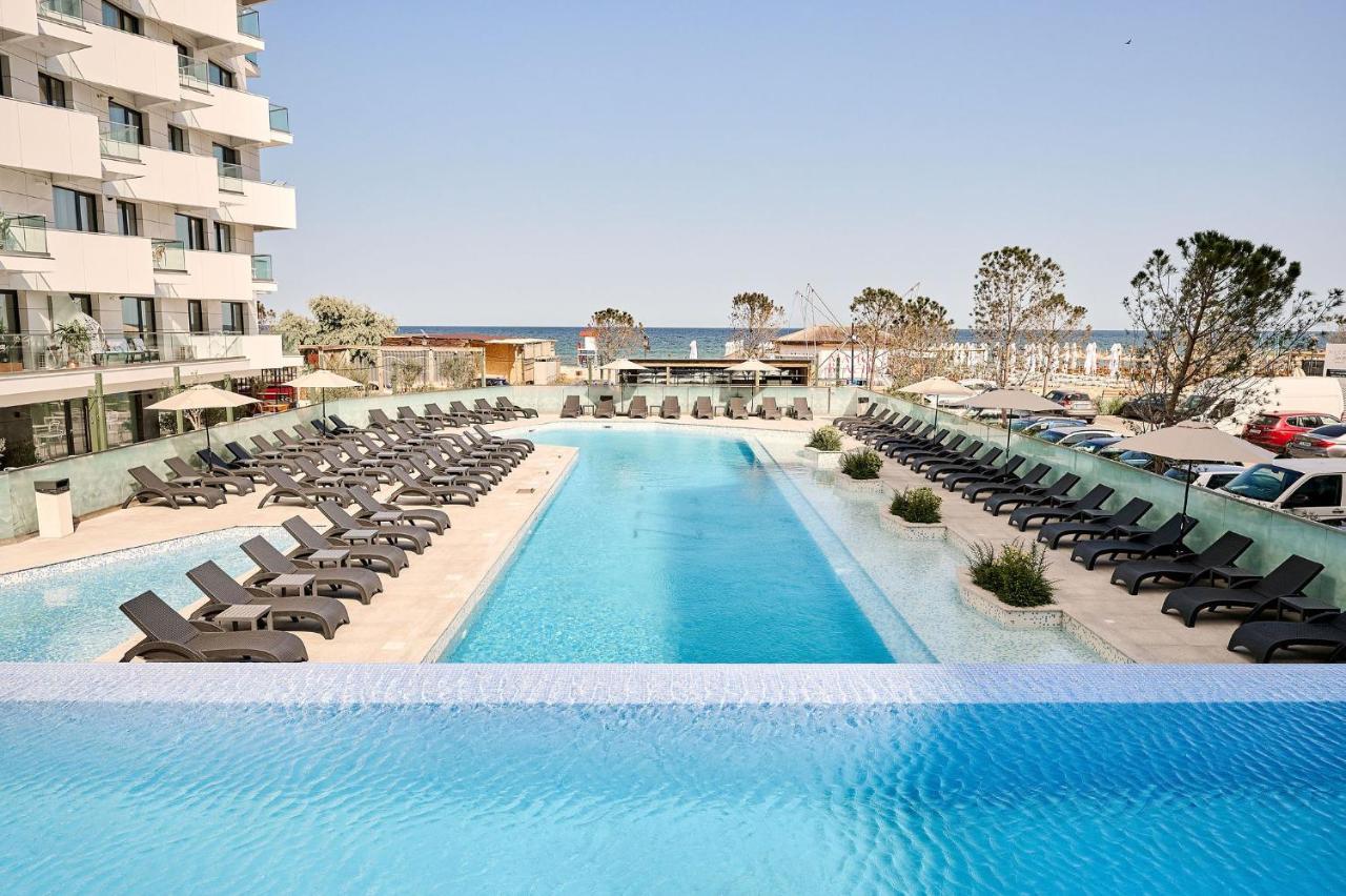 Studio Cornelia Seaview Spa&Pool In Infinity Beach Resort Mamaia Kültér fotó